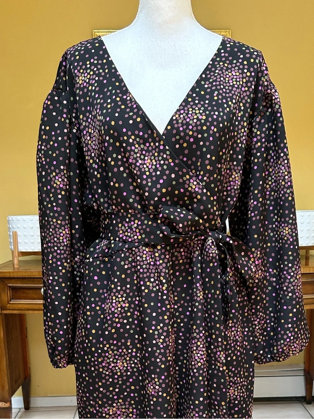 Kate Spade New York Disco DotsV Neck Ling Puff Sleeves Cropped Jumpsuit Size 16